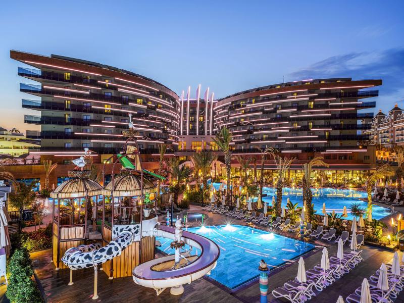 Hotel Kirman Calyptus Resort En Spa