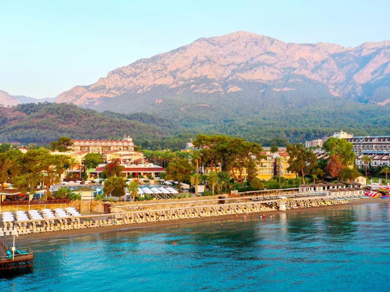 Hotel Crystal Aura Beach
