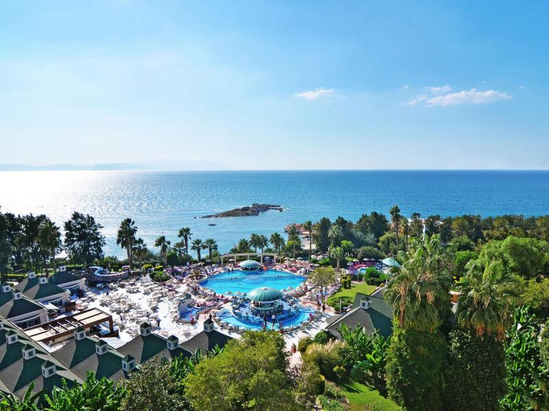 Hotel Grand Blue Sky International