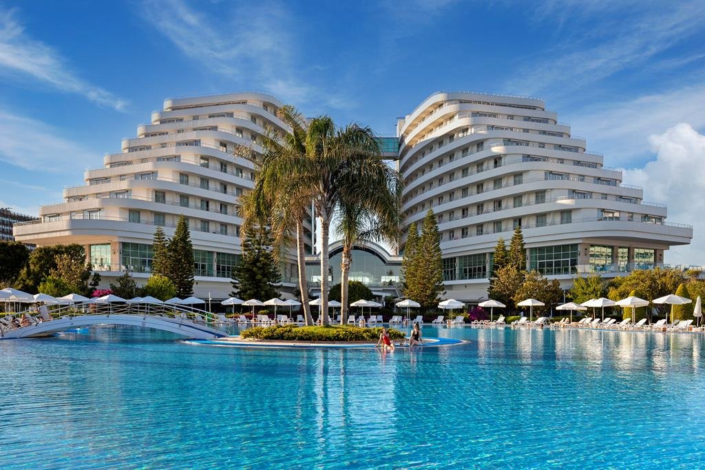 Miracle Resort