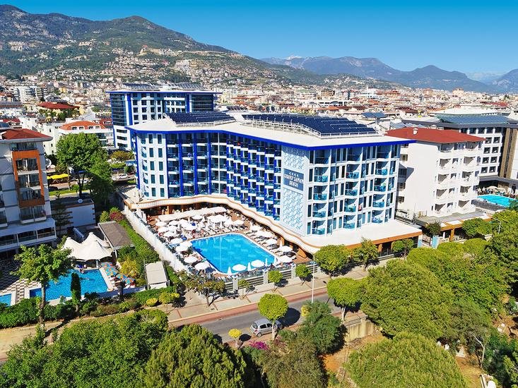 Hotel Grand Zaman Beach