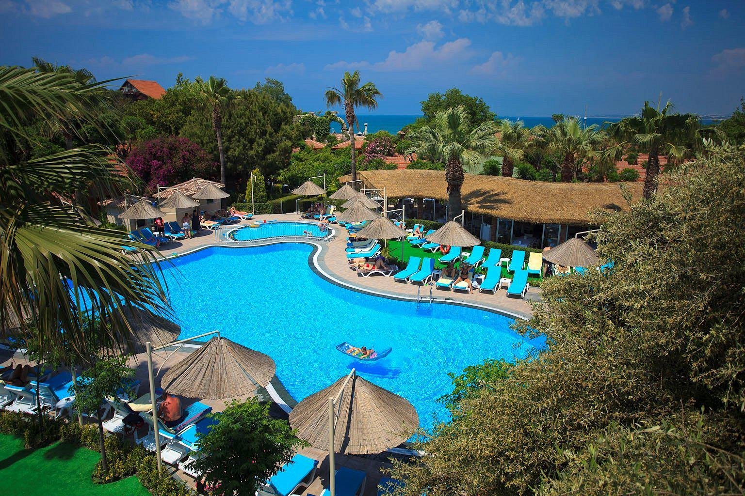 Can Garden Beach
