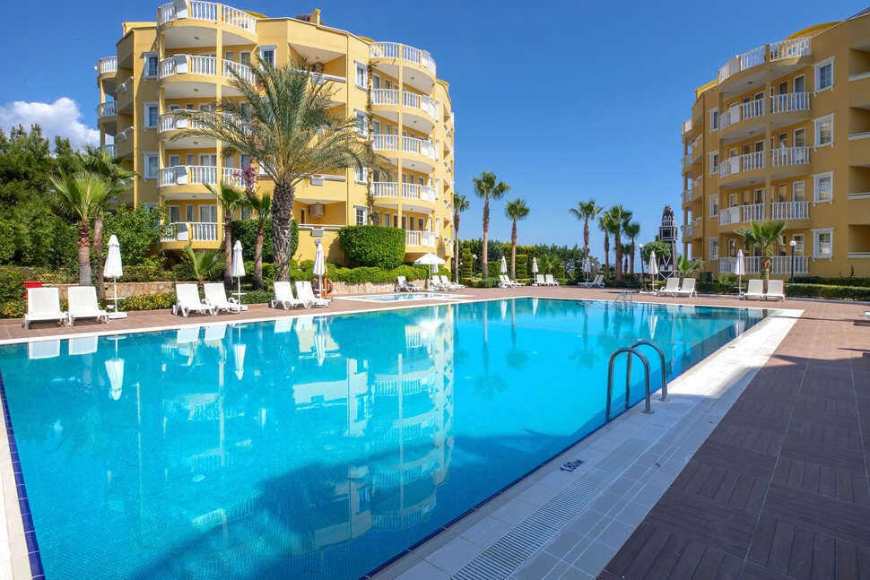 Club Paradiso Hotel