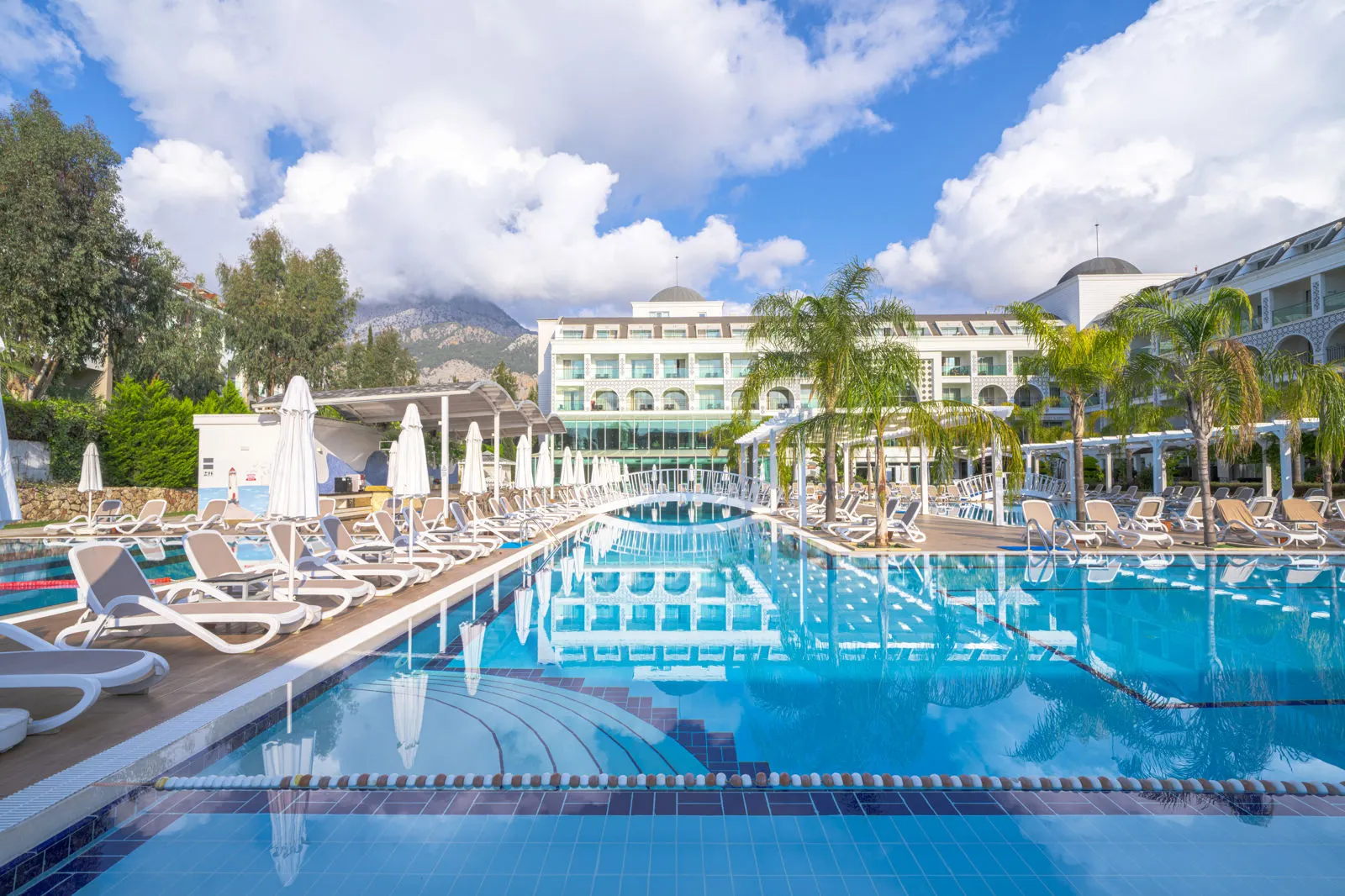 Karmir Resort&Spa