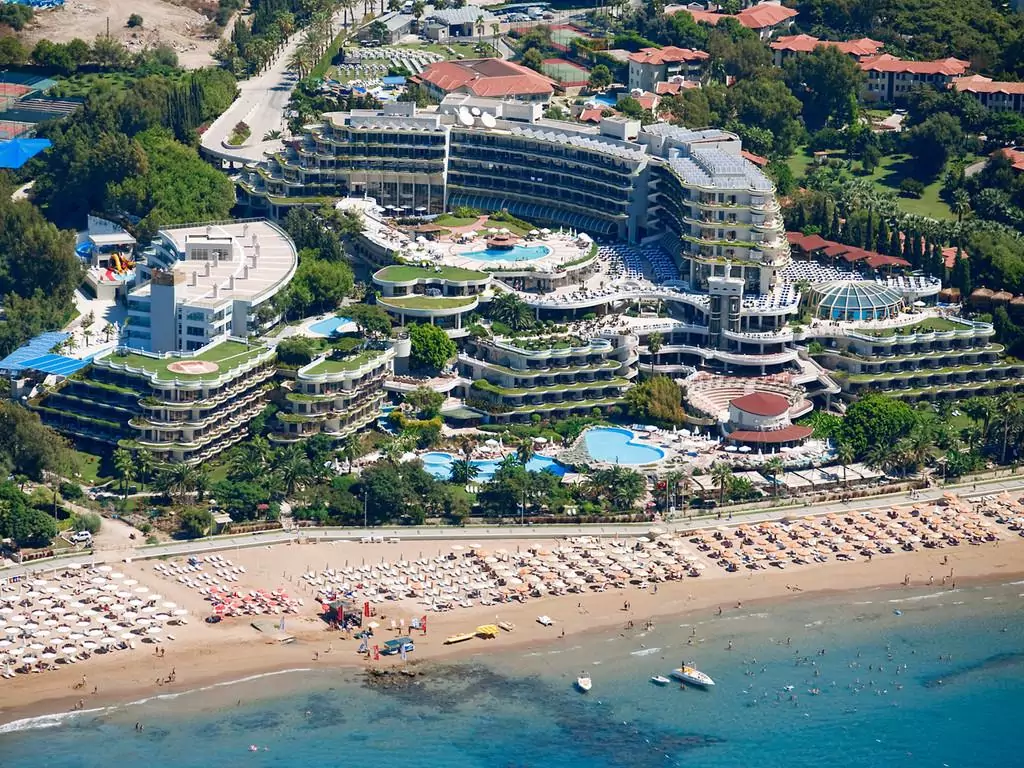 8 daagse vliegvakantie naar Crystal Sunrise Queen Luxury Resort en Spa in side, turkije